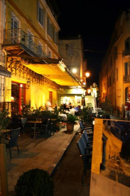 Studio Climatise, La Cloison آرْلْ المظهر الخارجي الصورة
