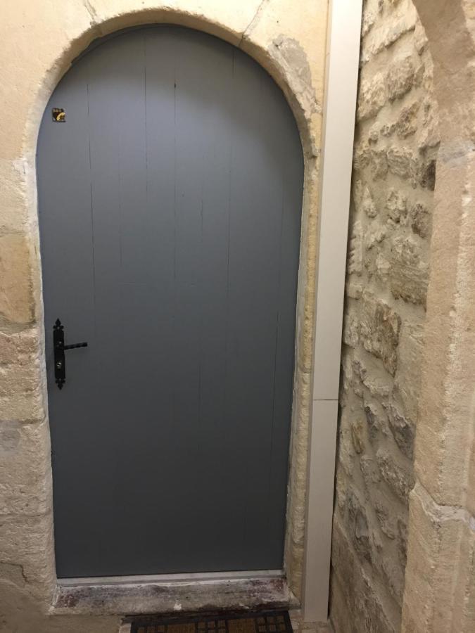 Studio Climatise, La Cloison آرْلْ المظهر الخارجي الصورة